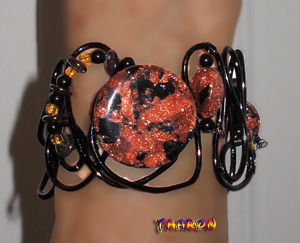 taaron.com - bracelet - cuff dark wire dark stone