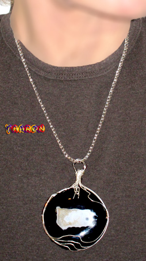 taaron.com - necklace black stone